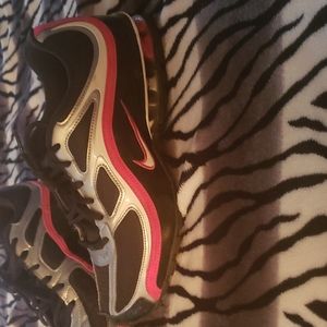 Cute and Sleek Nike ReaxRun size 10